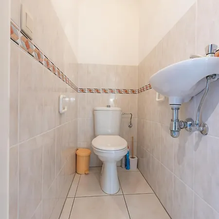 アパート Bright With Stunning Sea View ミデルケルケ