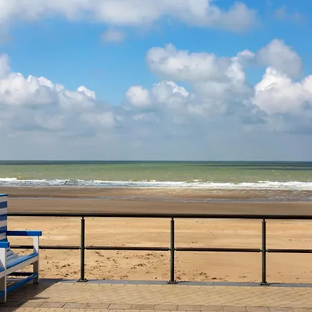 Bright With Stunning Sea View