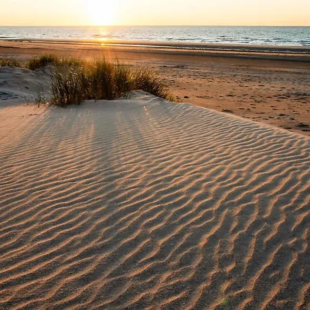 Bright With Stunning Sea View アパート *